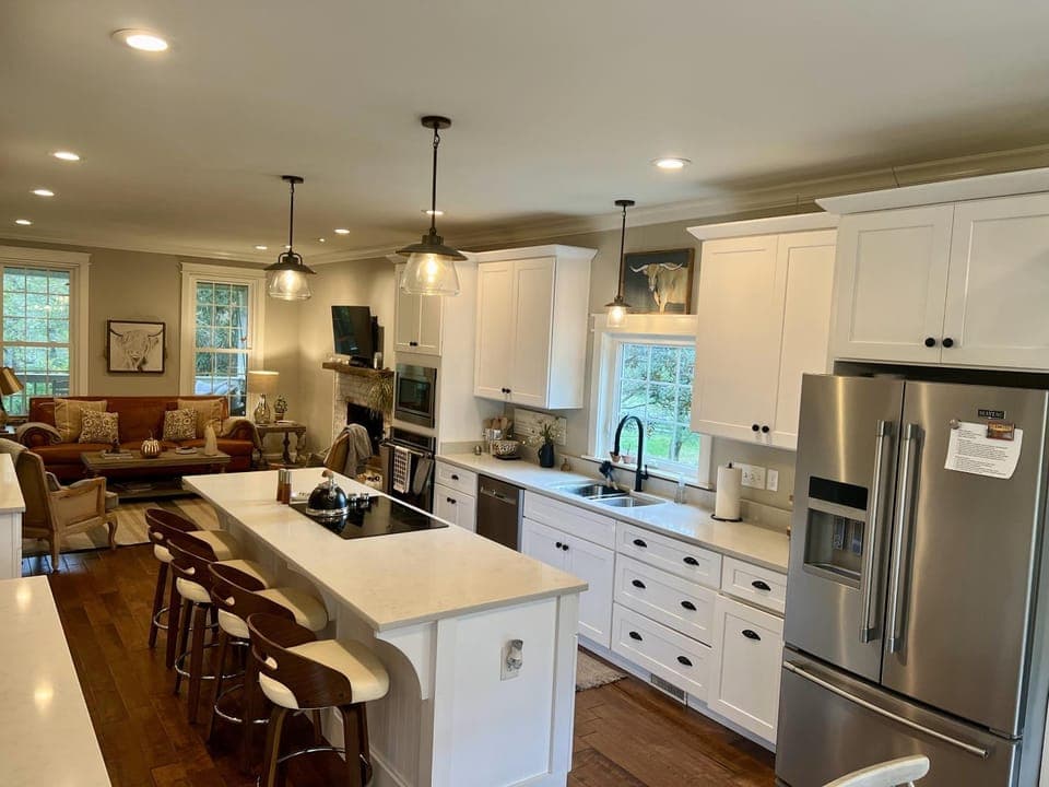 Coffee/tea facilities, Kitchen or kitchenette, Dining area, dishwasher, oven, pet friendly, stove, toaster