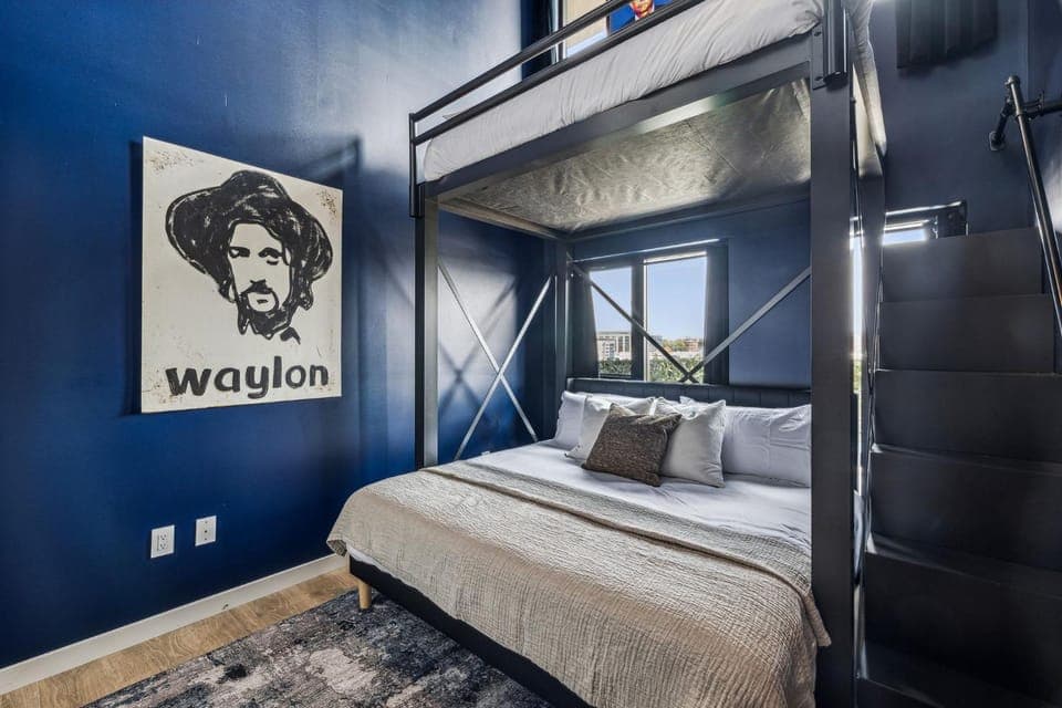 Grand Ole Nashville- Walk to Broadway & Honky Tonks! Apartment in The Gulch
