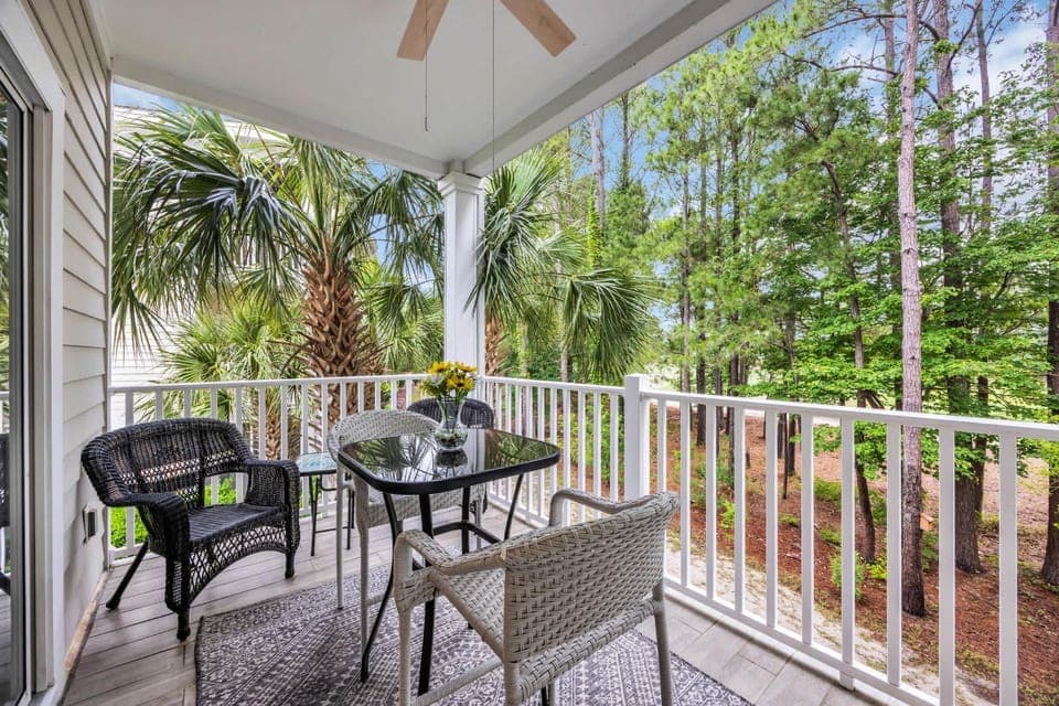 Pet Friendly w Huge Resort Pool Near Beach House in North Myrtle Beach