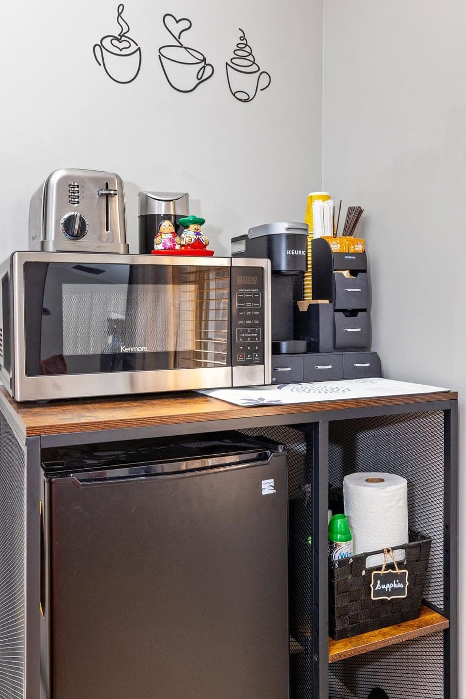 Coffee/tea facilities, toaster