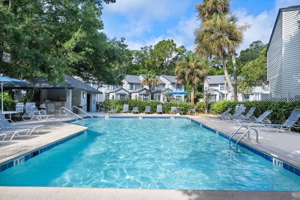 Relax in Style Walk to Beach from Treetops Villa Villa in South Forest Beach