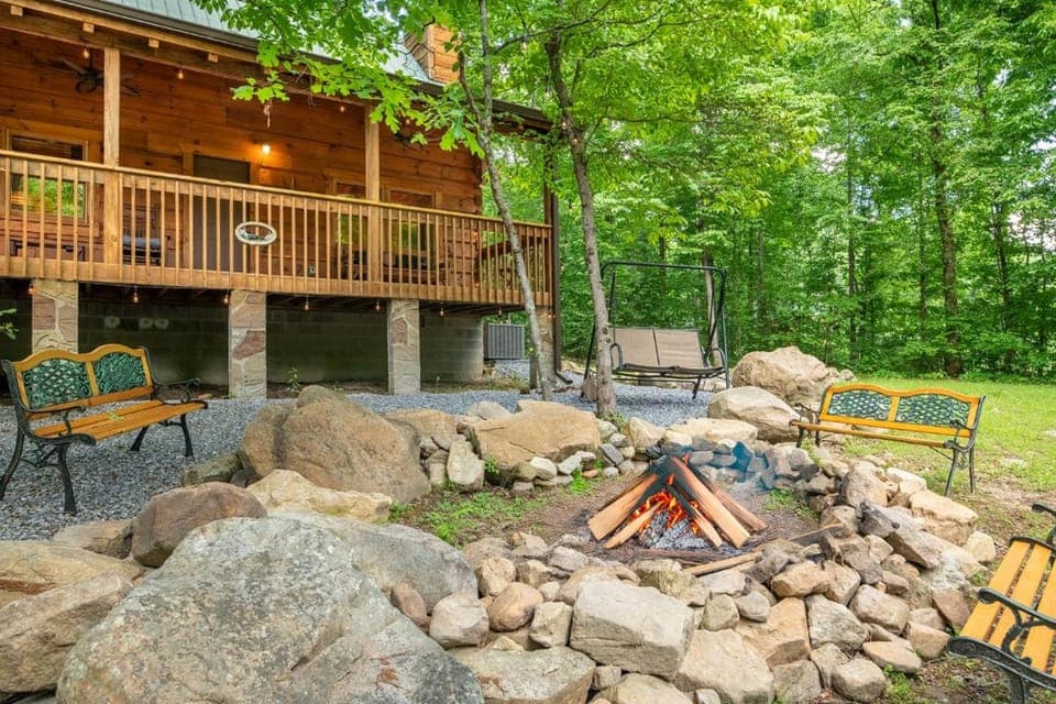 Quiet Way Cabin By Avada Properties Cabin in Sevier County