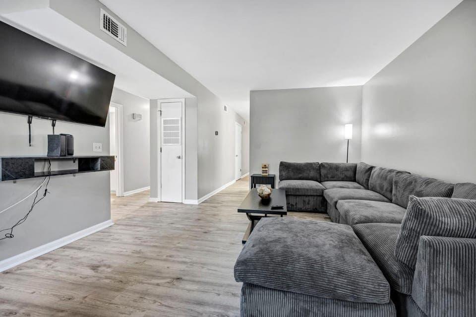 TV and multimedia, Living room, Seating area