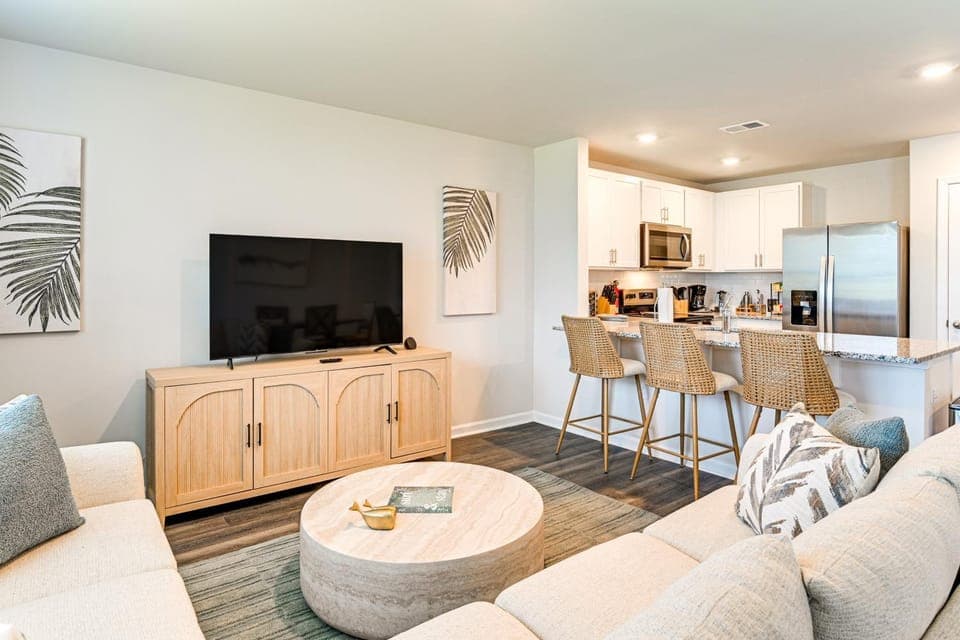 2 Mi to Shore: Newly Built Surfside Beach Gem House in Surfside Beach