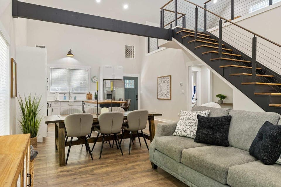 Kitchen or kitchenette, Living room, Dining area