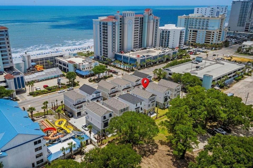 Sea Level-Across from Ocean-Dog Friendly-Garage House in Myrtle Beach