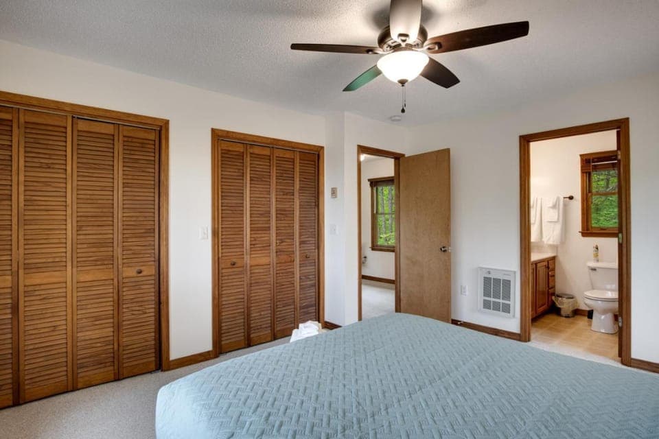 Bathroom, Bedroom