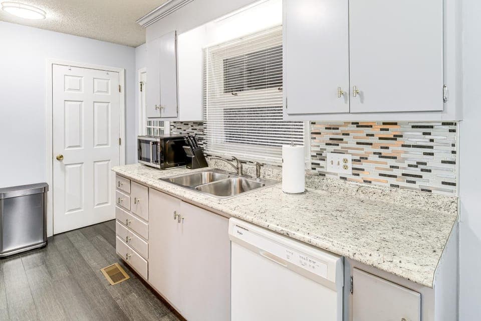 Charming Kingsport Home w/ Spacious Fenced Yard! House in Kingsport