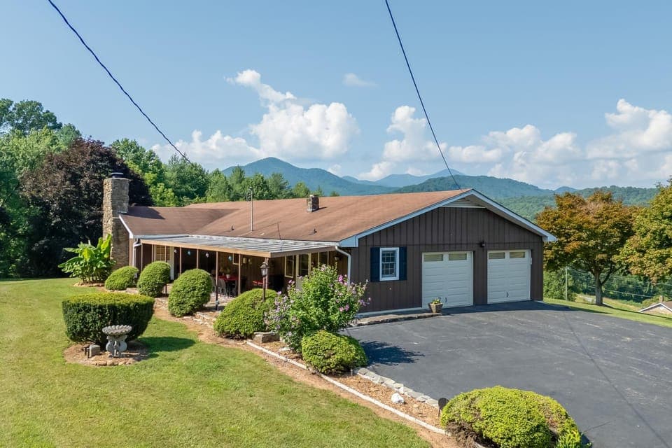 Scenic Asheville Area Retreat: Hot Tub & Game Room House in Upper Hominy