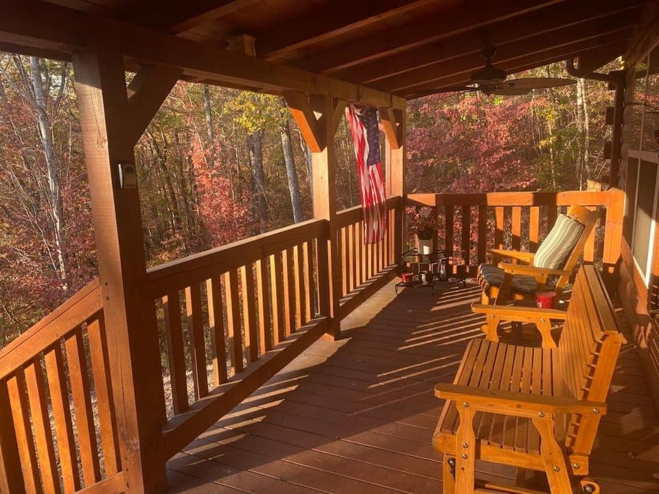 Eagles Nest Cabin with TN River Views Cabin in Tennessee
