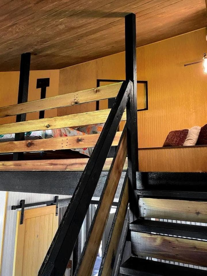 Rustic Stall B&B with Country Breakfast & Bonfires near Old Hickory Lake – Gallatin, Tennessee House in Old Hickory Lake