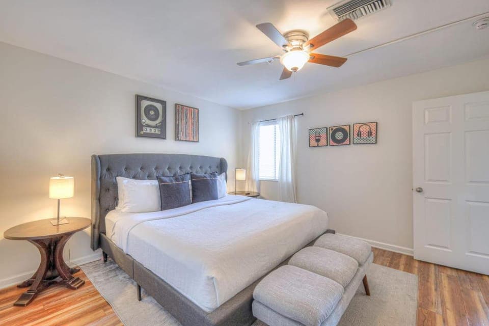 Riverfront Retreat-Near Broadway, Pool, Park Free House in East Nashville