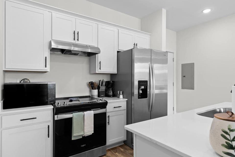 Chattanooga Getaway-Sleek 2BR at the Poplin Apartment in Chattanooga