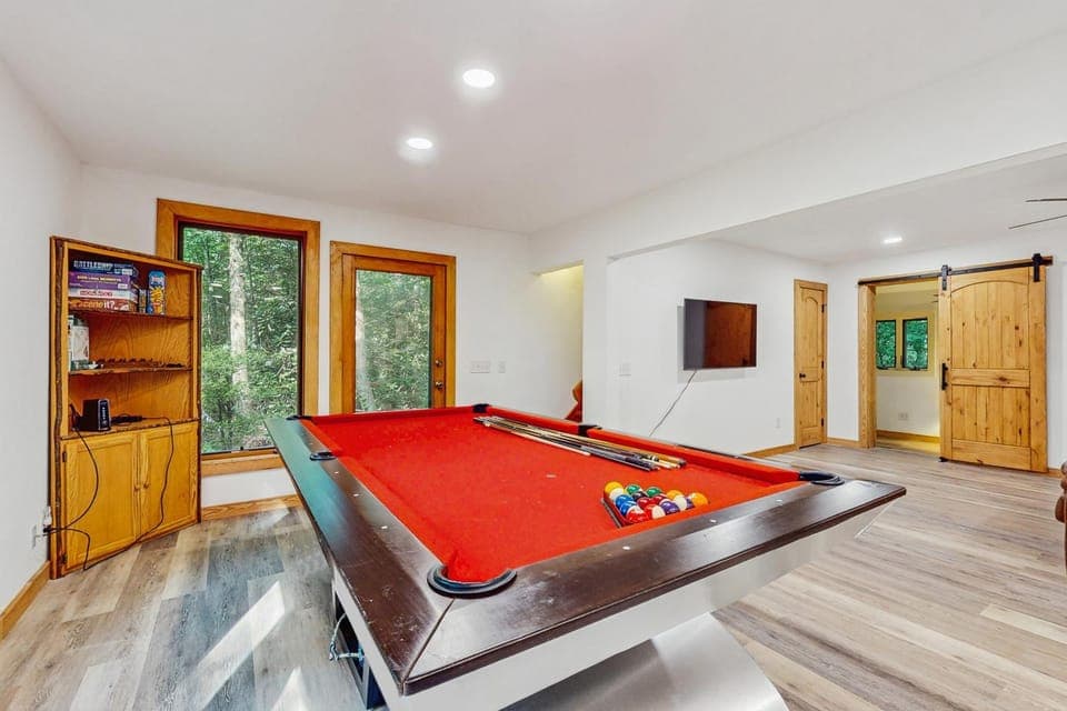 Forest Oasis House in Mitchell County
