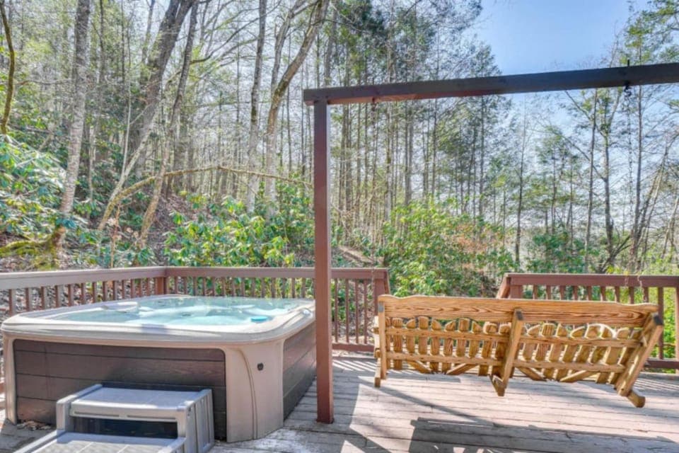 Patio, Hot Tub