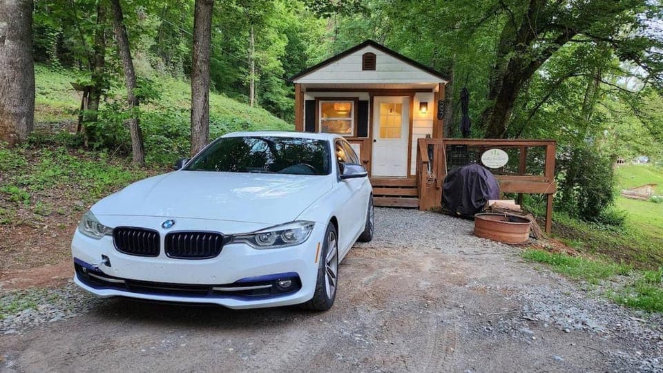 Misty Hollow Tiny Home Cottage House in Stecoah