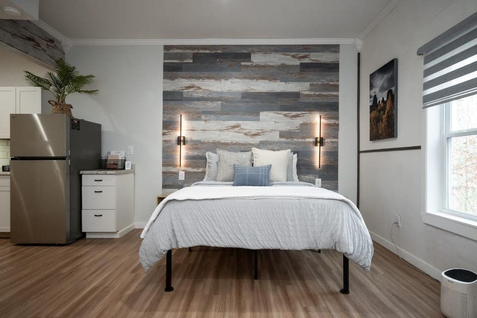 Bed, Bedroom