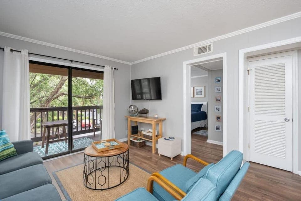 Tennis Villa B16 - PICKLEBALL & BEACH! House in Hilton Head Island