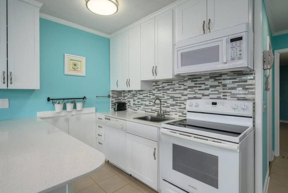 Ocean Villa C246 - OCEAN VIEWS & BEACHFRONT FUN House in Hilton Head Island