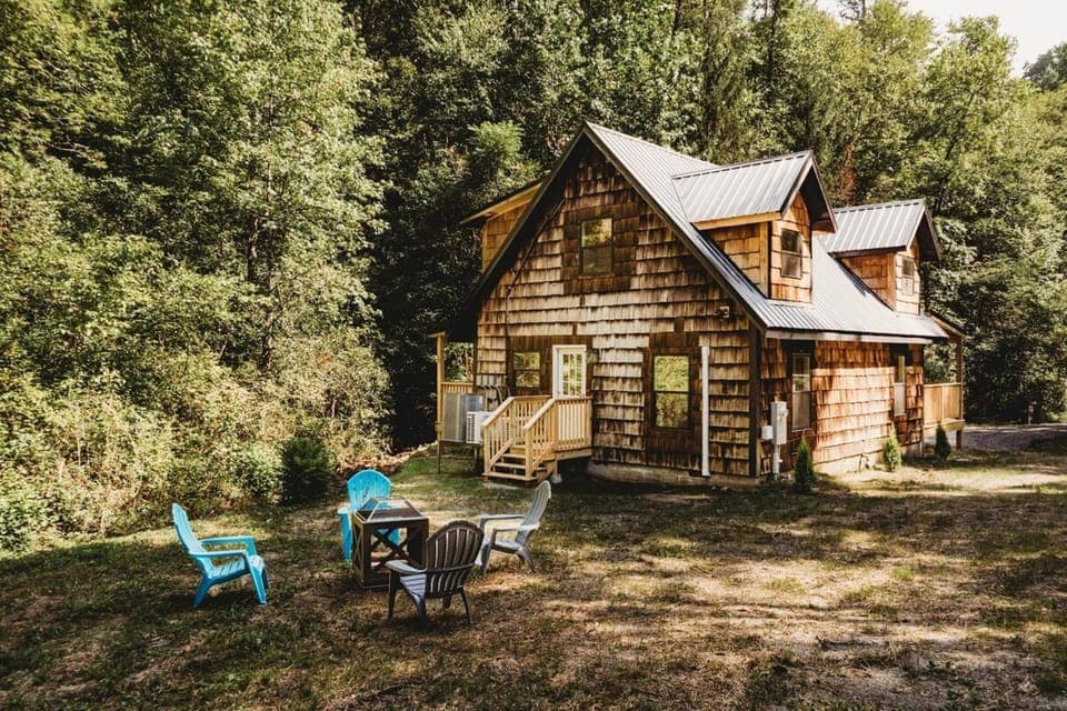 Creekside Cabin Cabin in Sevier County
