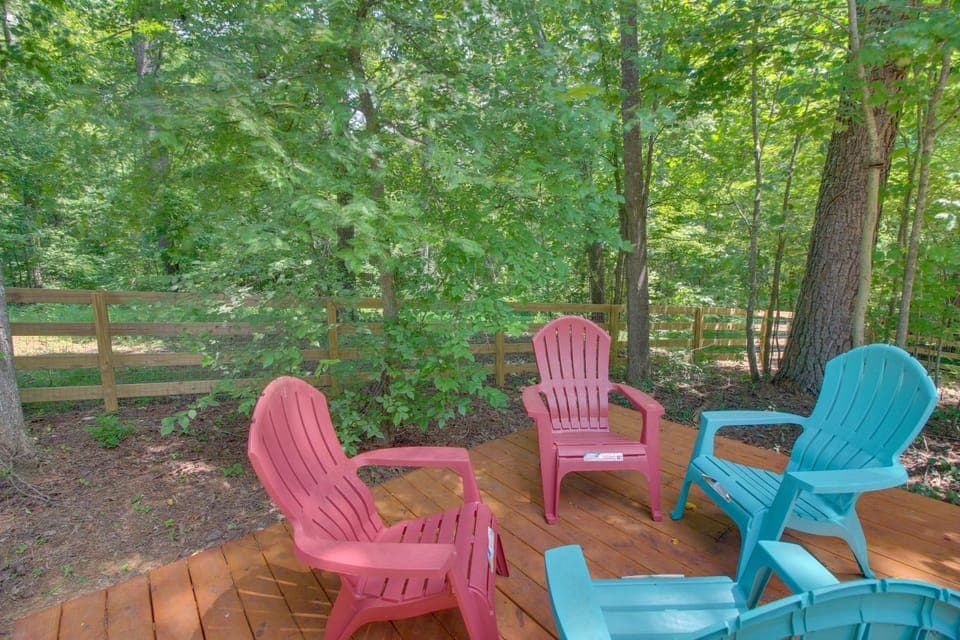 Unique Dome Home w/ Deck in Smoky Mountains Apartment in Center Hill Lake