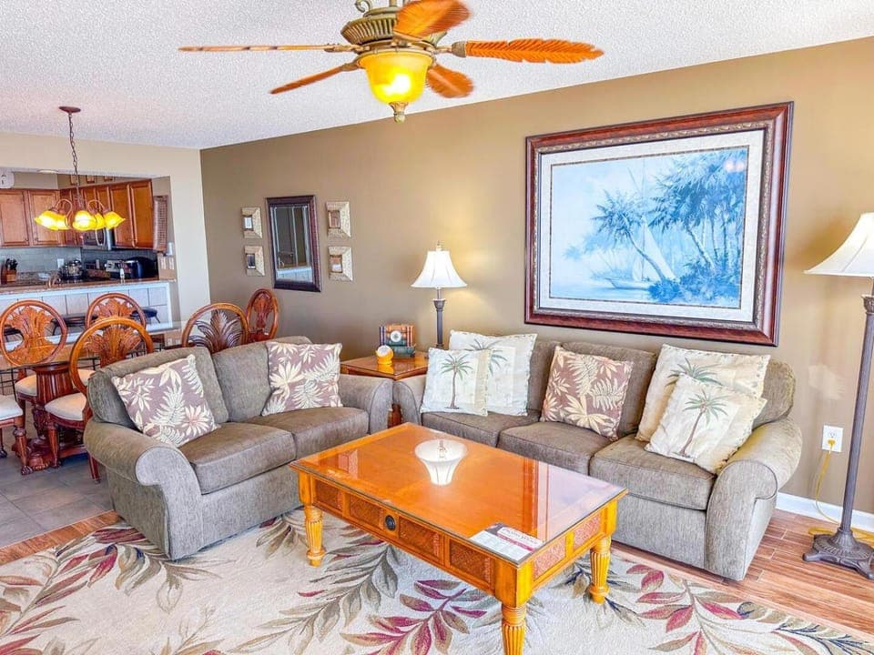 Living room, Seating area