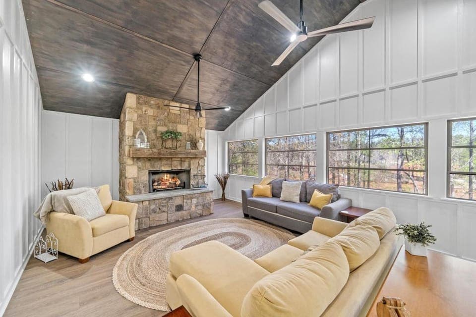 Living room, Seating area