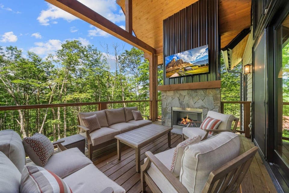 La Dolce Vita at Eagles Nest House in Beech Mountain