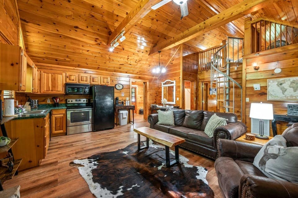 Kitchen or kitchenette, Living room, oven, stove