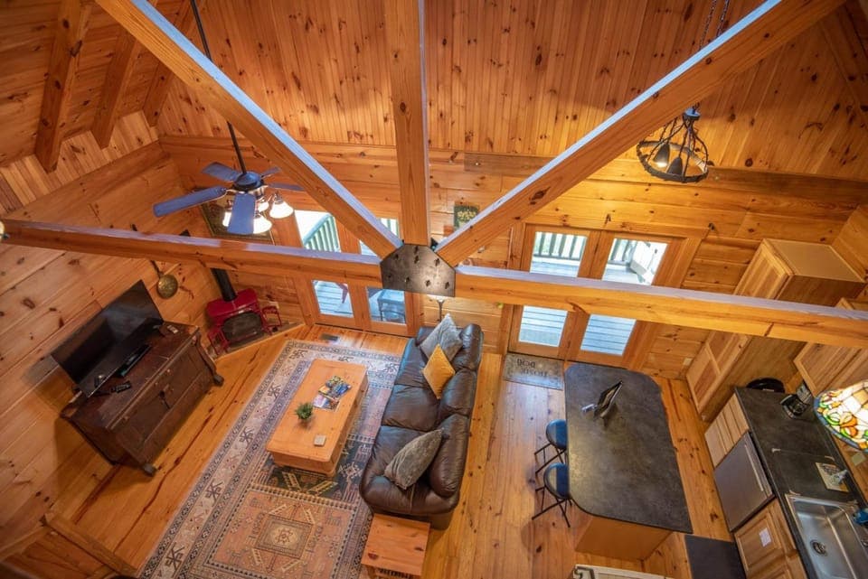 Updated Cabin Mins from Downtown West Jefferson- Hot Tub, Porches, Dogs OK Cabin in West Jefferson
