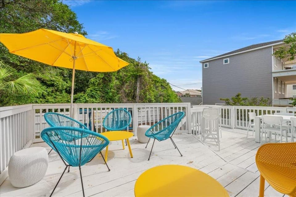 SUNSHINE 4 Bedroom apartment with pool Apartment in North Myrtle Beach
