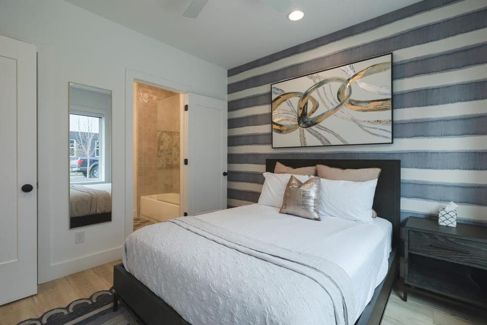 Bed, Bedroom