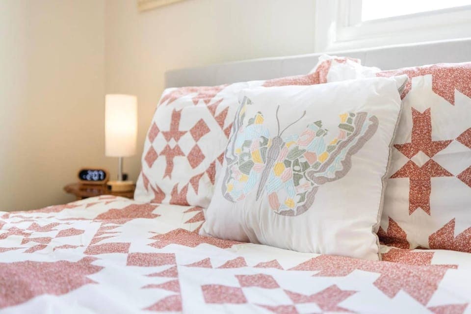 Bed, Bedroom