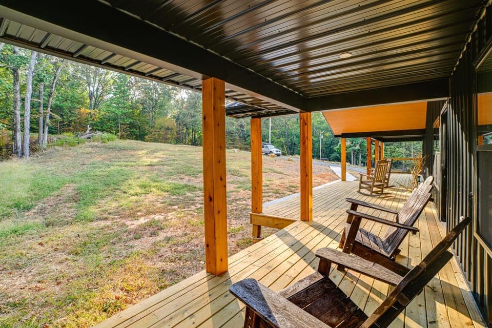 Walk to Lake Barkley! Family Home w/ Outdoor Oasis House in Lake Barkley
