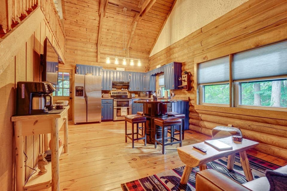 Soak in Hot Tub, Explore Outdoors: Cleveland Cabin Cabin in Cleveland