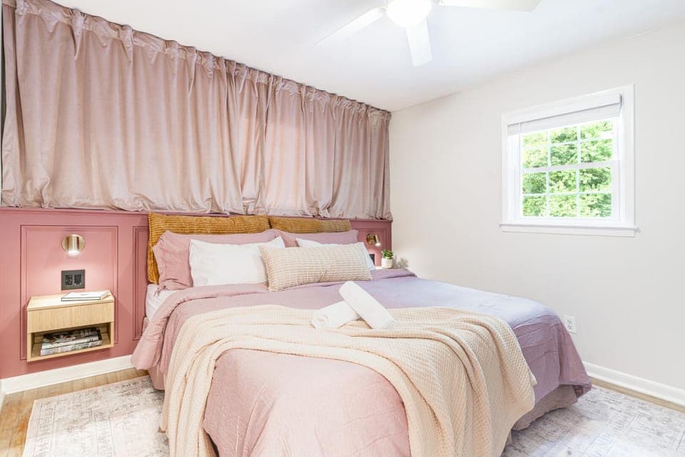Bed, Bedroom