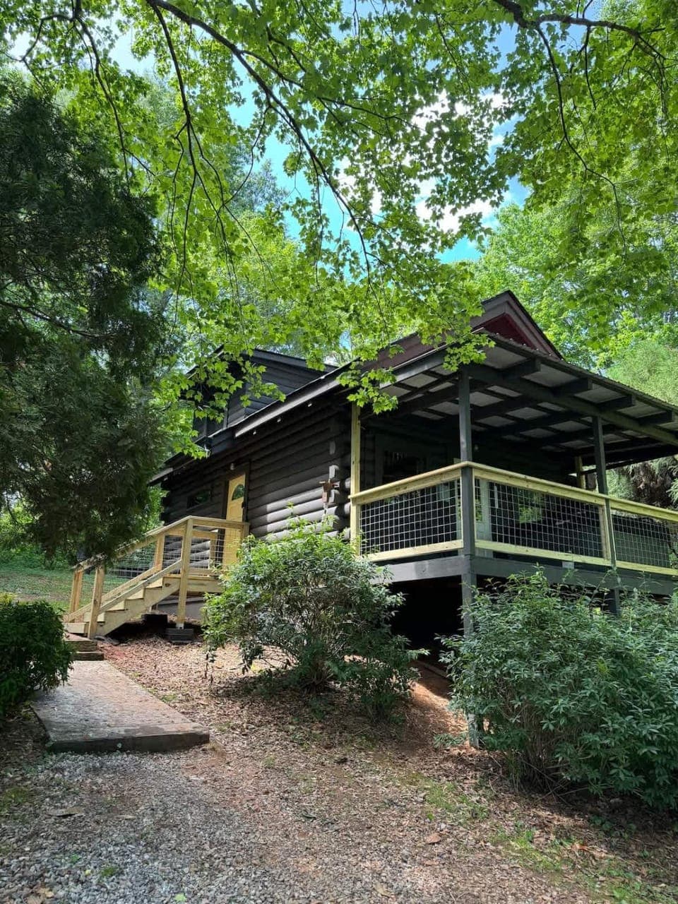 Mountain Tranquility Romantic-Hot Tub-Cabin -View Cabin in Helen