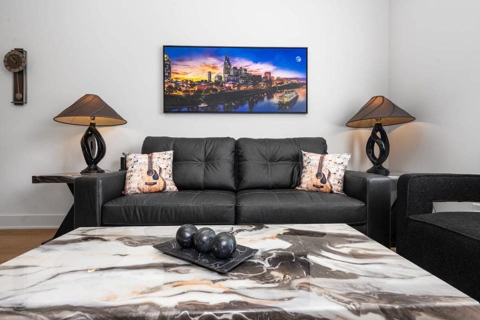 East Nash Condo for 4 with Public Rooftop Near DT House in East Nashville
