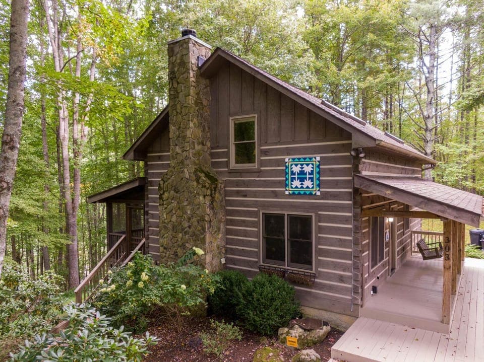 1 Sweet Seclusion House in Brushy Fork