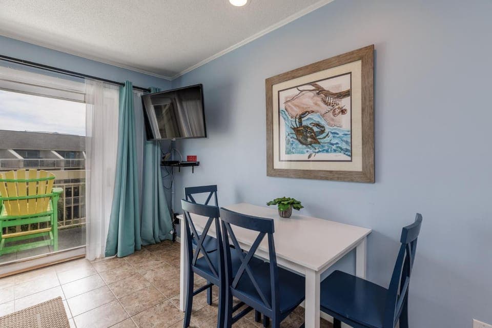 320 Breakers Villa in Coligny Beach