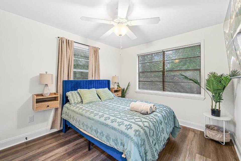 Bed, Bedroom