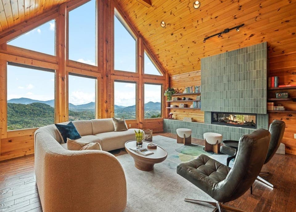 View (from property/room), Living room, Seating area, Mountain view