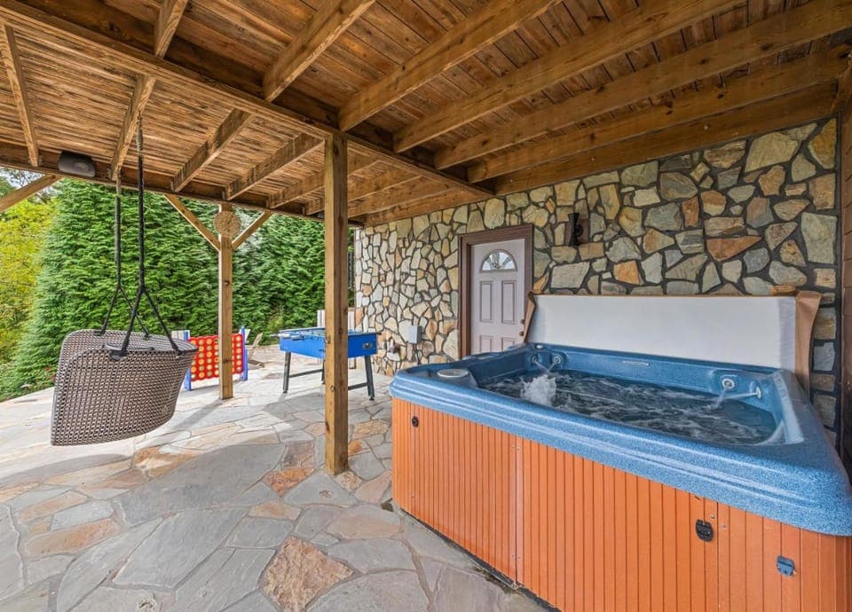 Patio, Hot Tub