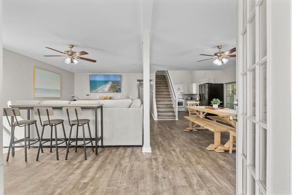 Tides Like These - Gorgeous 6 Bedroom Elite Beach Home! Pet Friendly! House in Garden City
