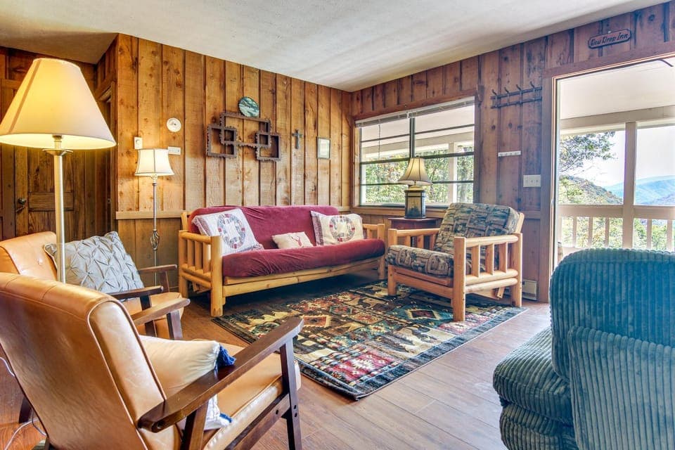 Beautiful Cold Mountain Views! Canton Cabin Cabin in East Fork