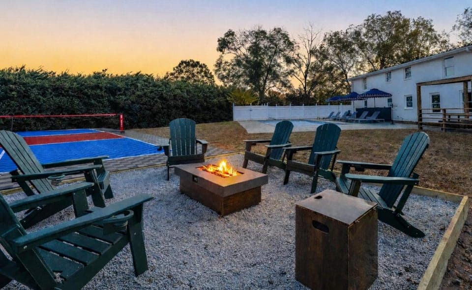 Ultimate Group Getaway Pool Pickleball 5BR House in Greenville