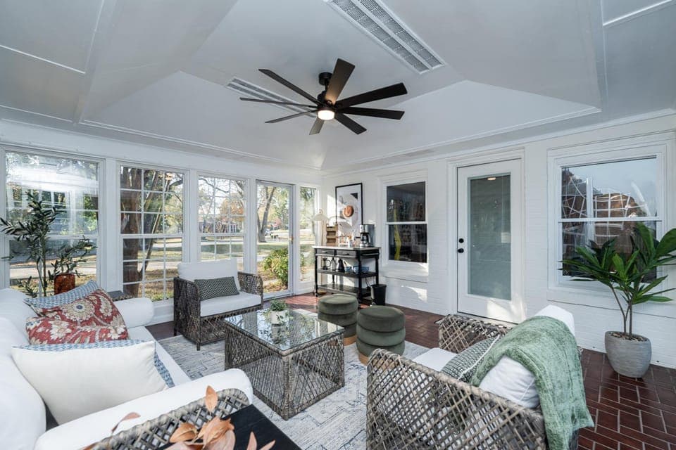 Ultimate Group Getaway Pool Pickleball 5BR House in Greenville