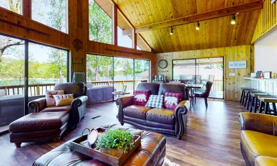 Norris Lake Cabin | Dock + Games Cabin in Norris Lake