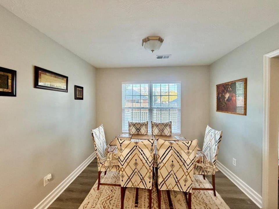 Beautiful home,10 miles from Masters golf course! House in Augusta