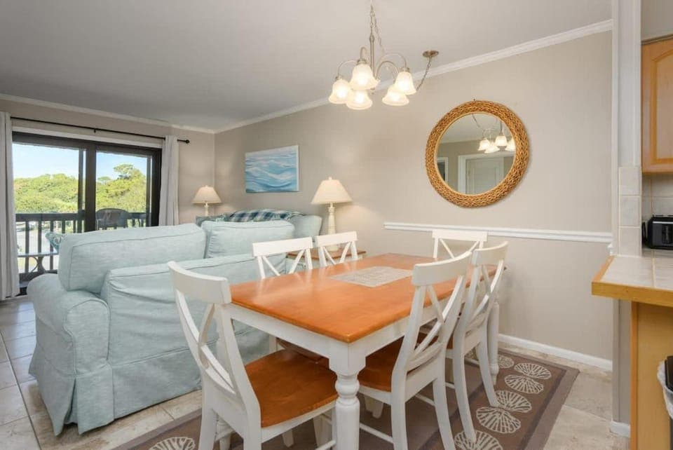Tennis Villa E22 - 2BR Villa Steps to Beach House in Hilton Head Island